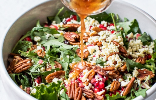 Mixed Baby Greens With Pomegranate, Gorgonzola And Pecans